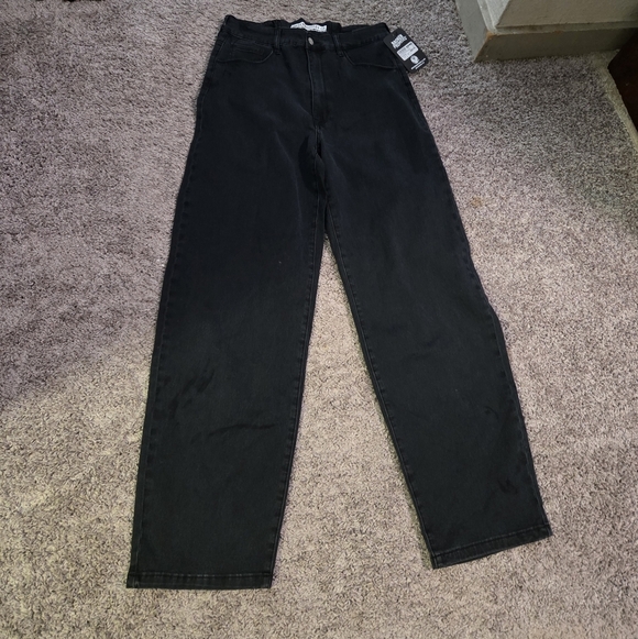 Stylish High Rise Dark Jeans - Picture 2 of 4